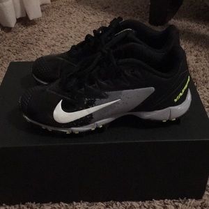 Kids Nike Vapor cleats. Size 2. Black/white.